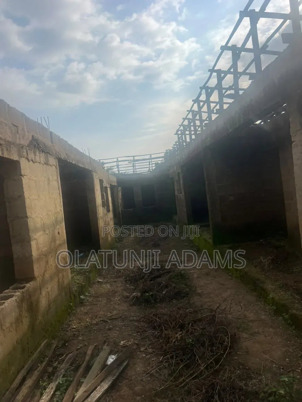 11bdrm Block of Flats in Coker, Osogbo for sale