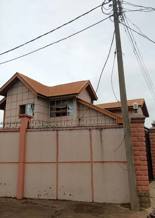 5bdrm Duplex in Lekki Phase 1 for sale