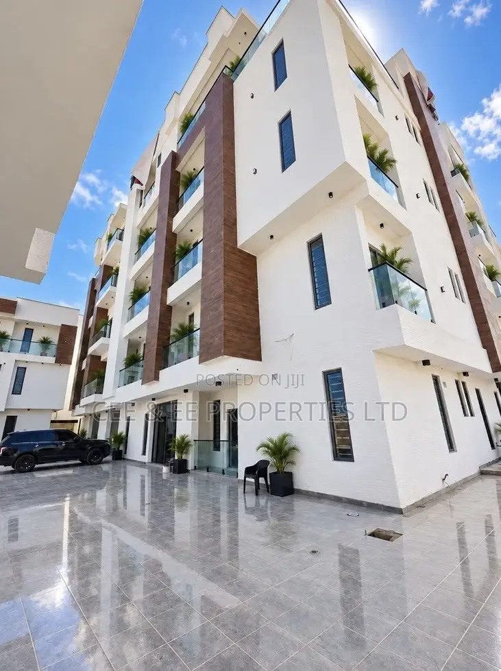 3bdrm Penthouse in Ikate for sale