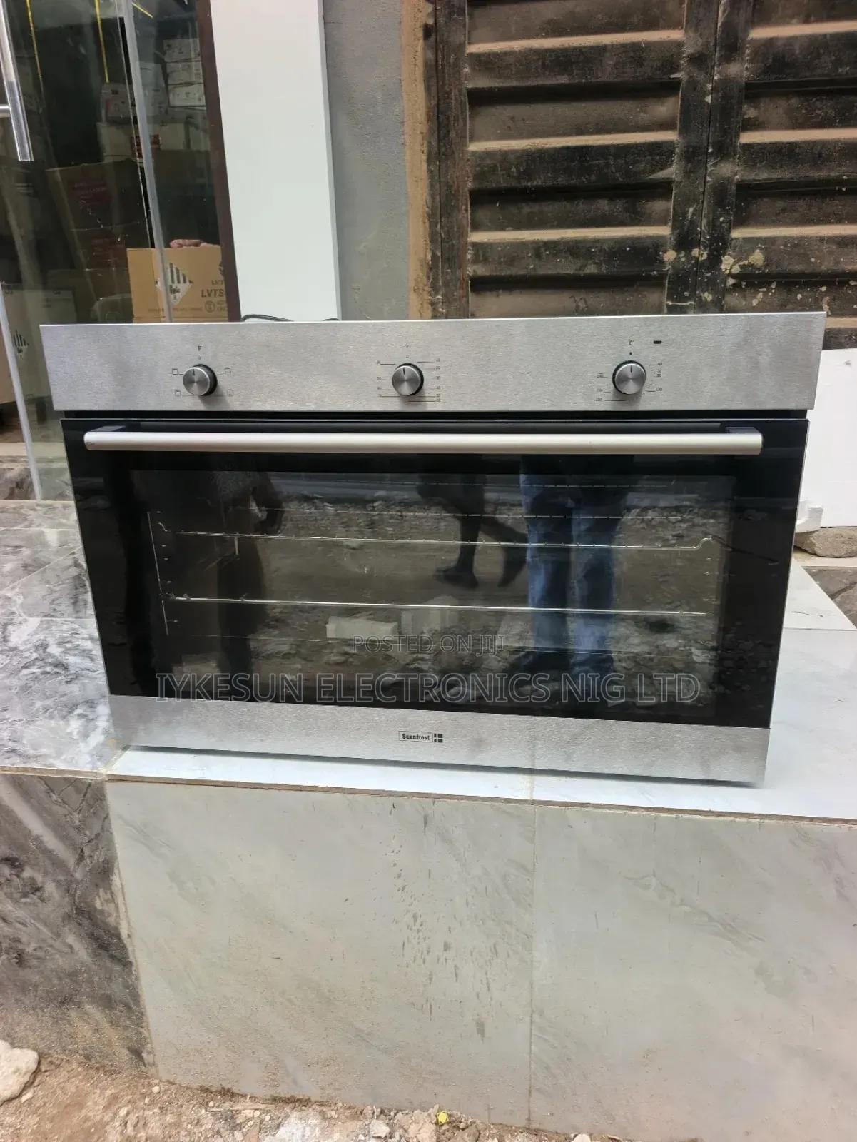 Original Scanfrost 90CM Inbuilt Cabinet Electric Oven With Grill Timer