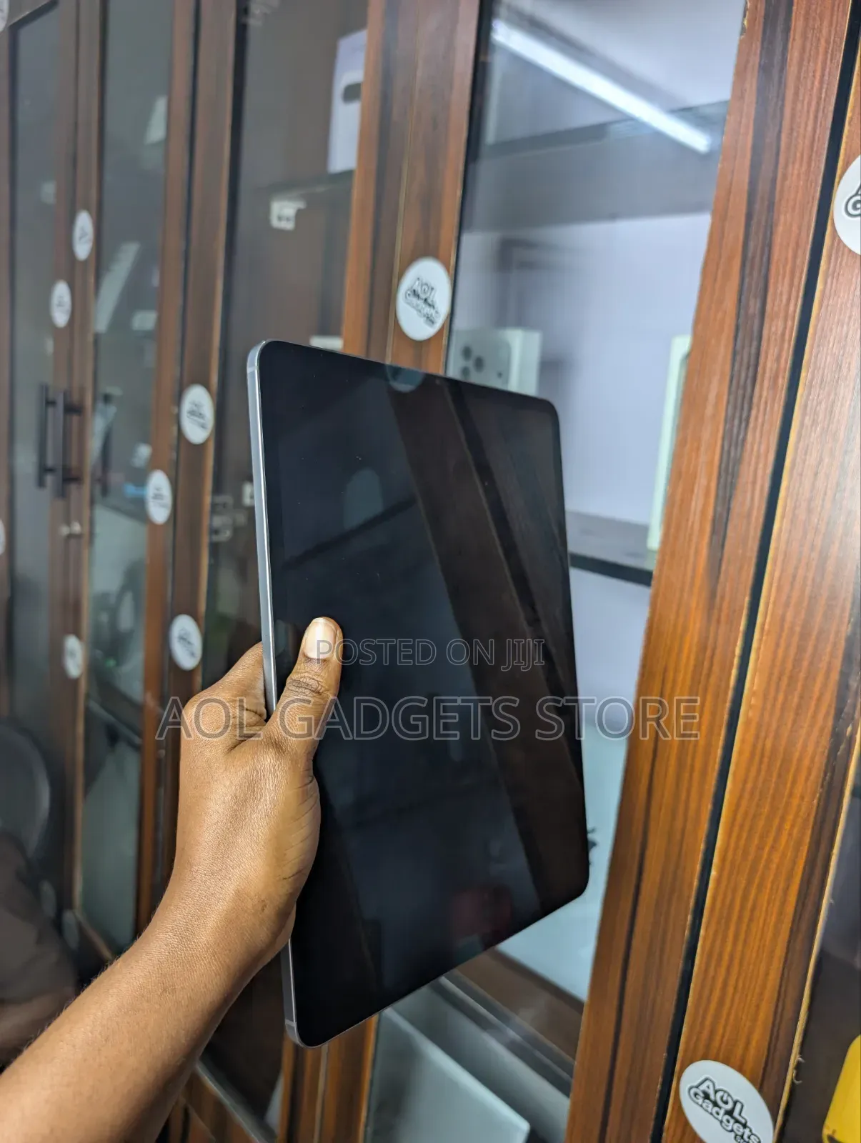 Apple iPad Pro 12.9 (2022) 128 GB Gray