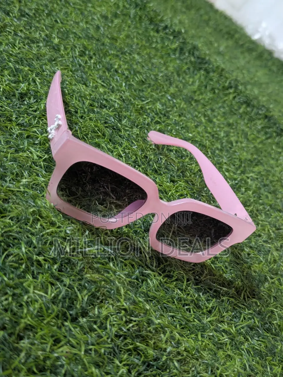 Pastel Pink Skull Emblem Square Men's Sunglasses