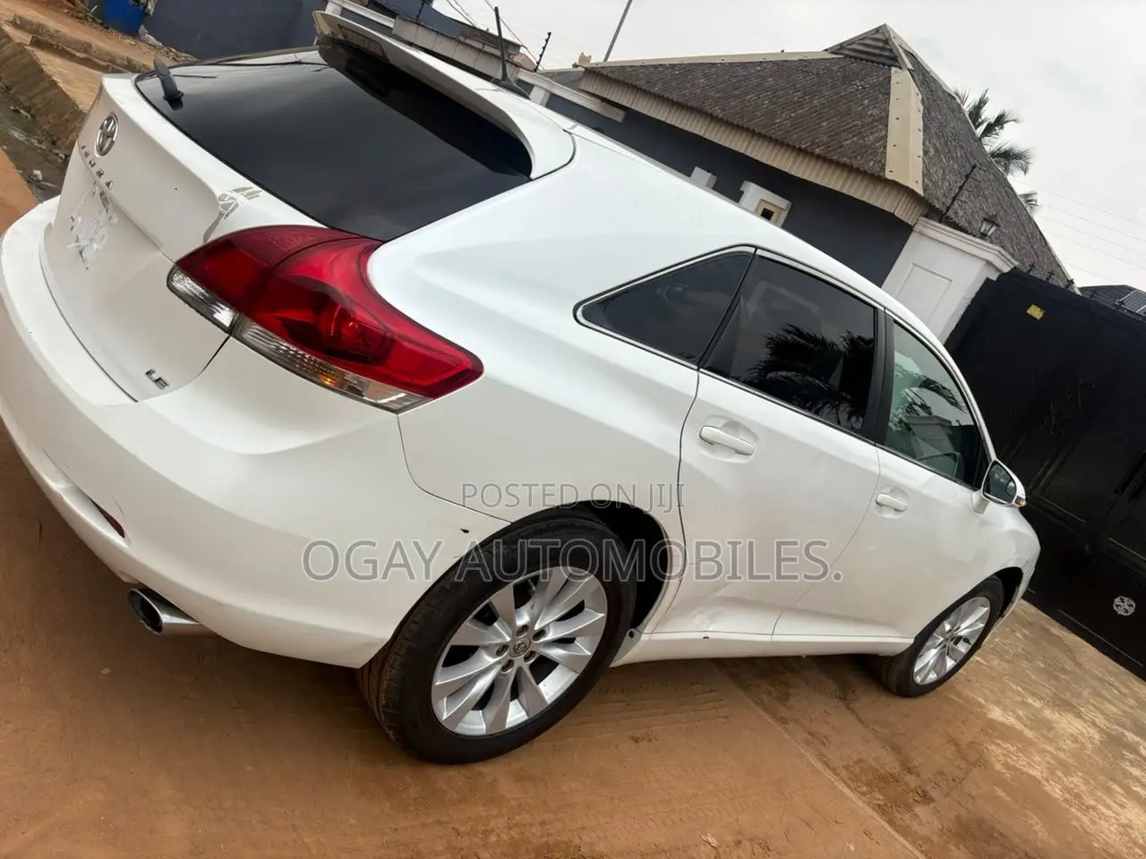 Toyota Venza LE 2014 White