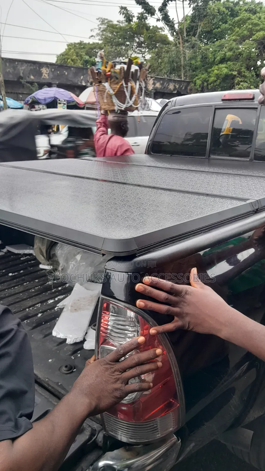 Boot Cover Fibre Folding for Toyota Tacoma
