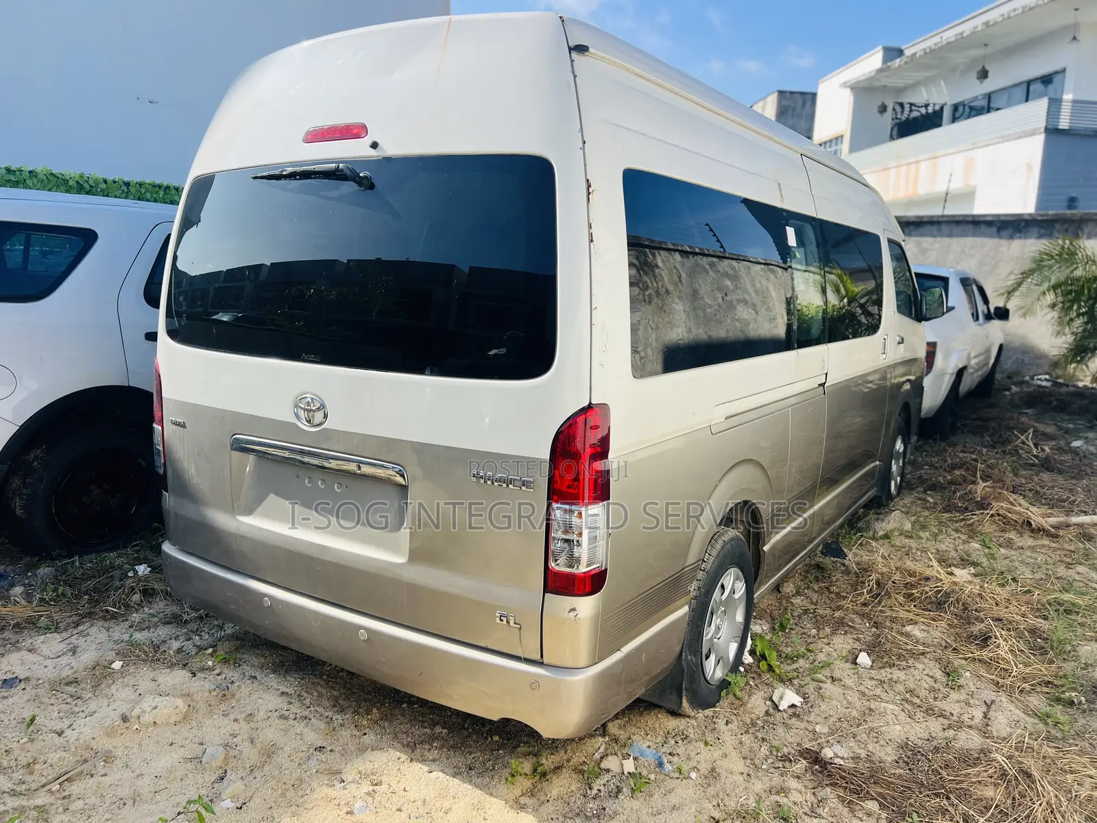 Toyota HiAce 2018 White