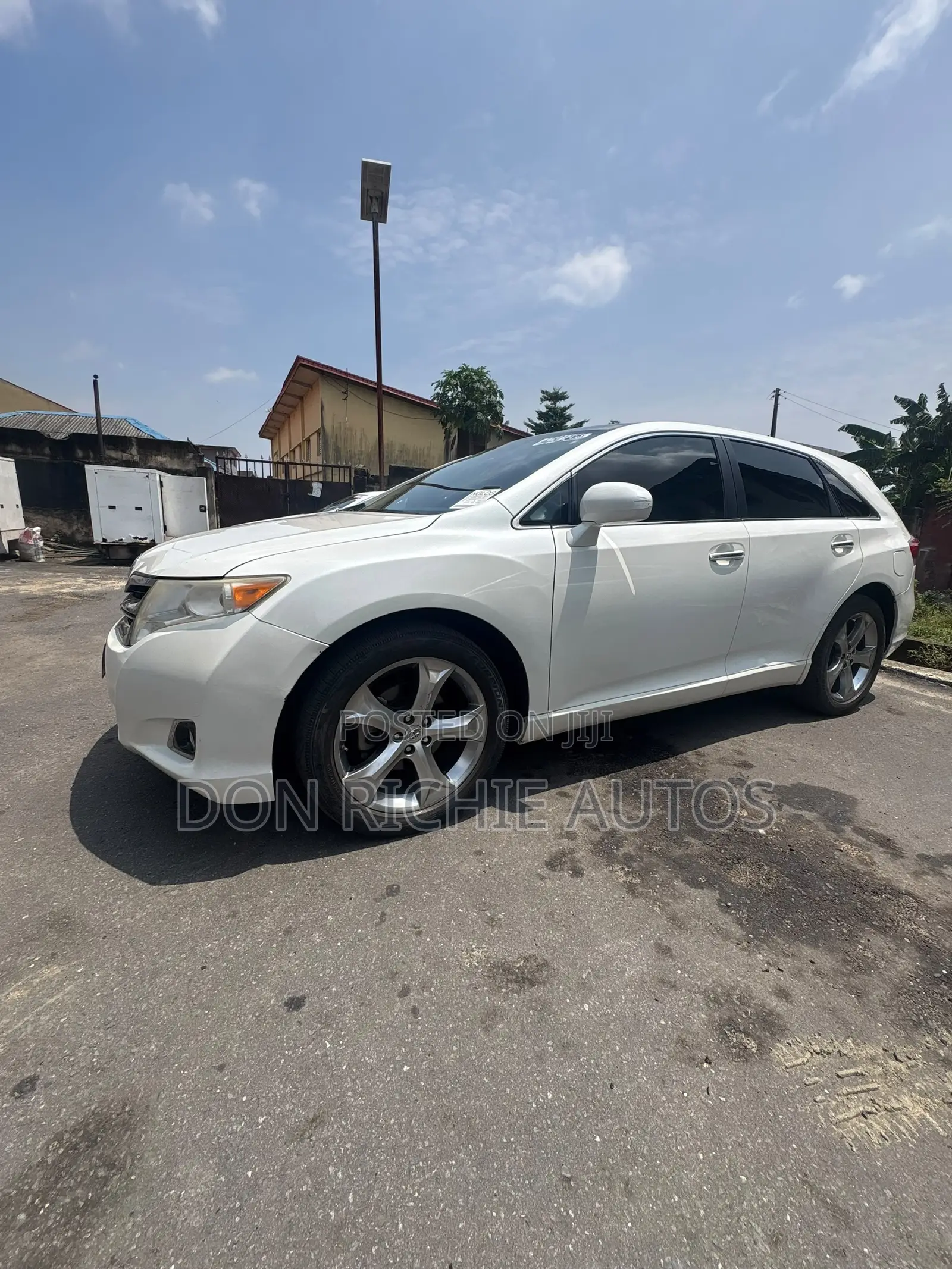 Toyota Venza 2011 White