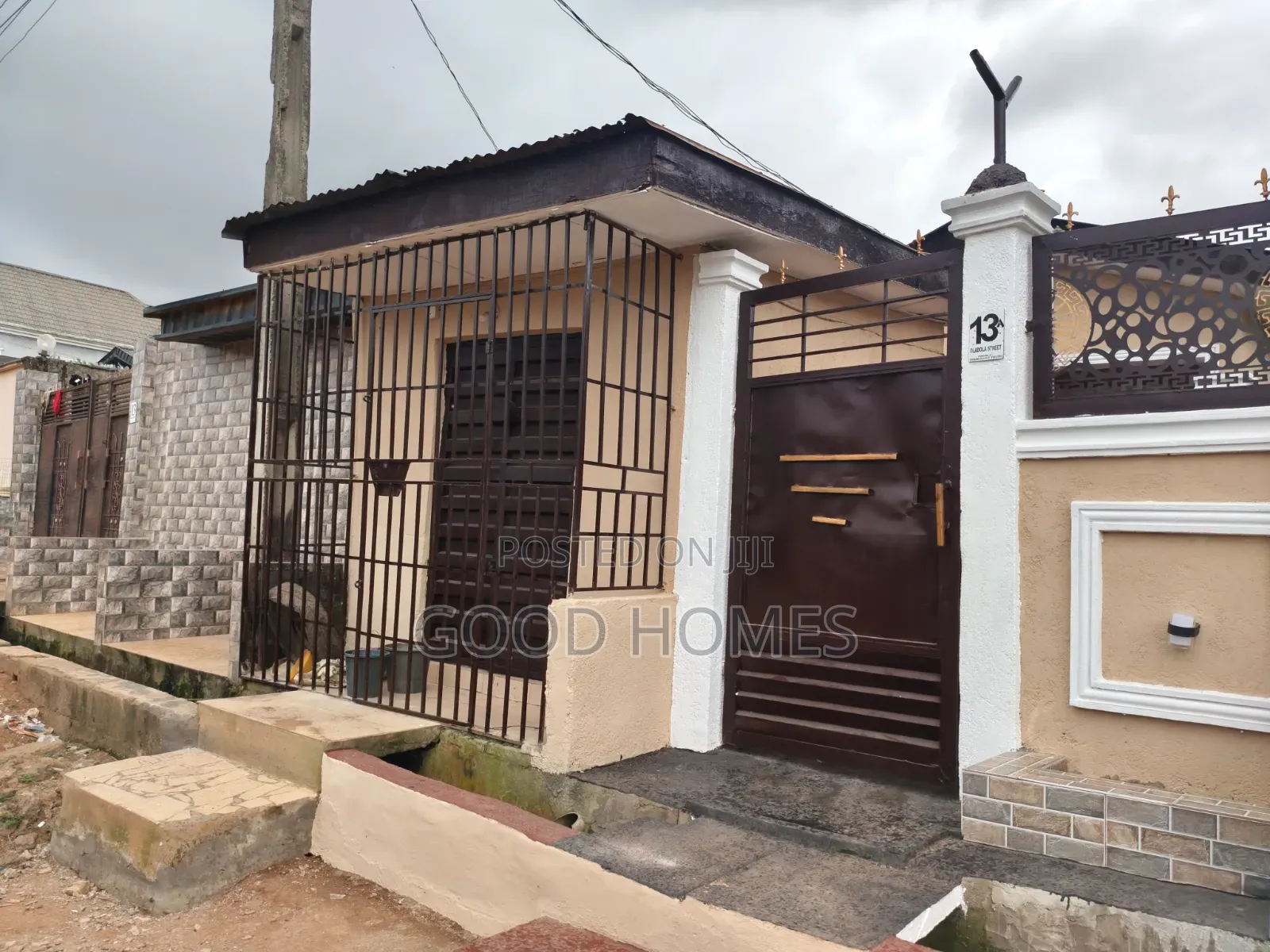 Furnished 20bdrm Block of Flats in Igando for sale