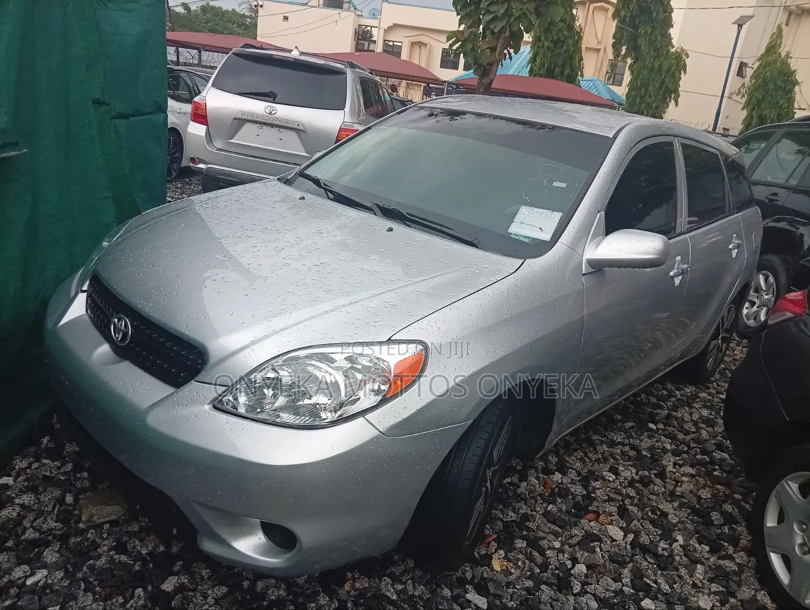 Toyota Matrix Hatchback FWD (1.8L 4cyl 5M) 2005 Silver
