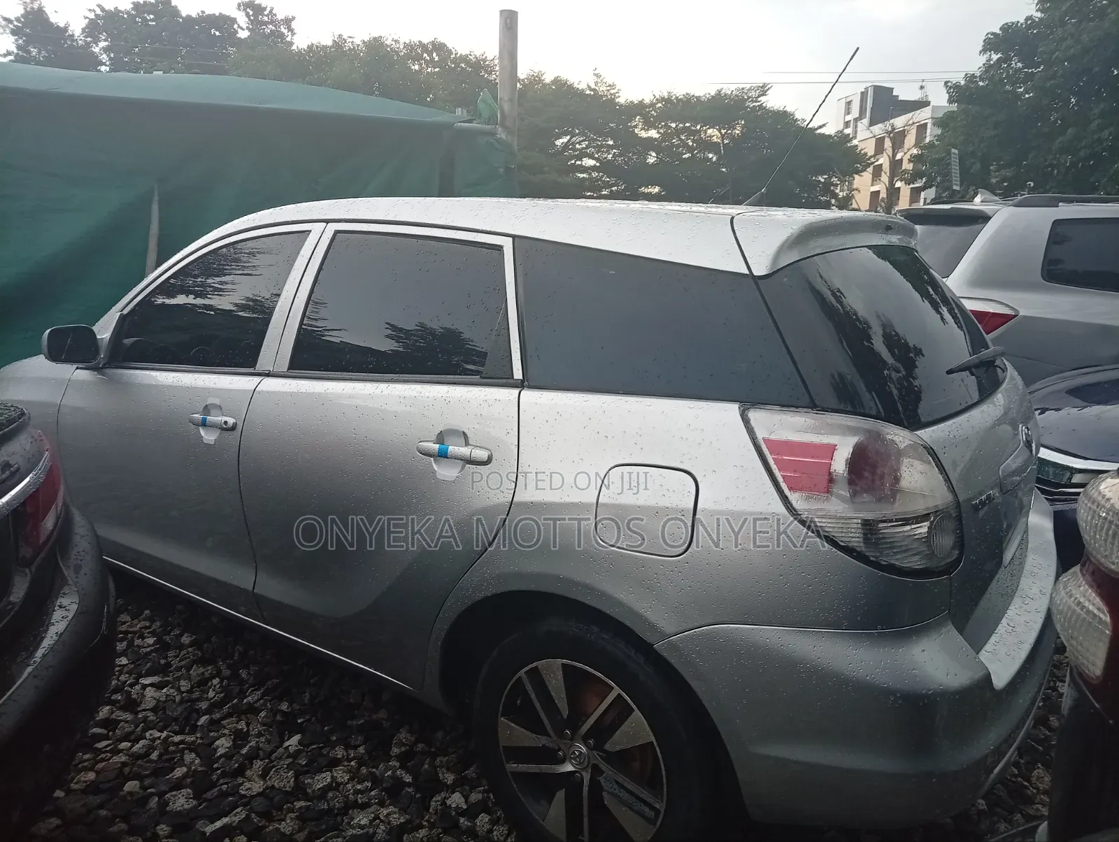 Toyota Matrix Hatchback FWD (1.8L 4cyl 5M) 2005 Silver