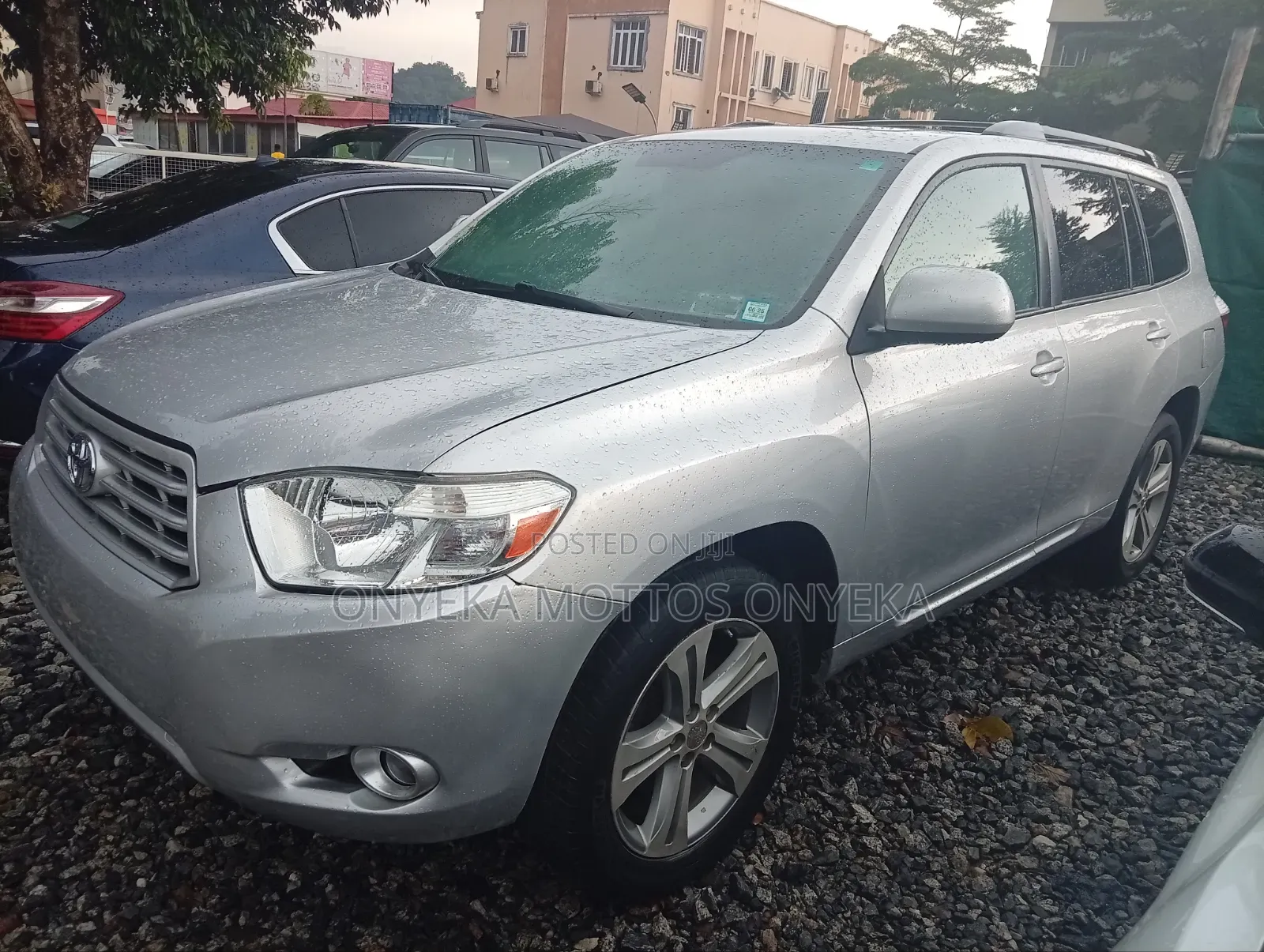 Toyota Highlander Base 2010 Silver