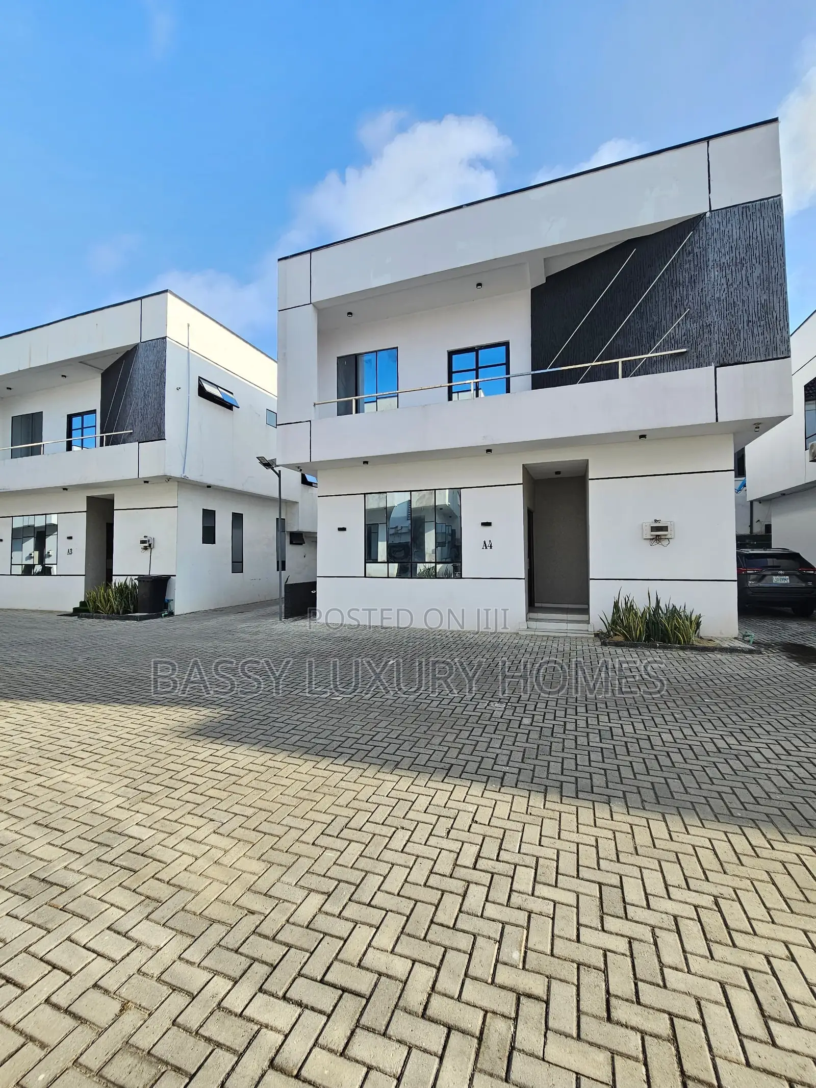 4bdrm Duplex in Lekki for sale