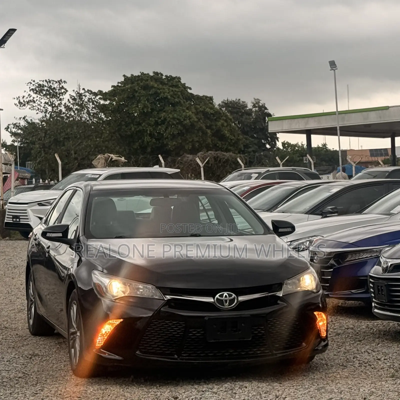 Toyota Camry SE 4dr Sedan (2.5L 4cyl 6A) 2017 Black