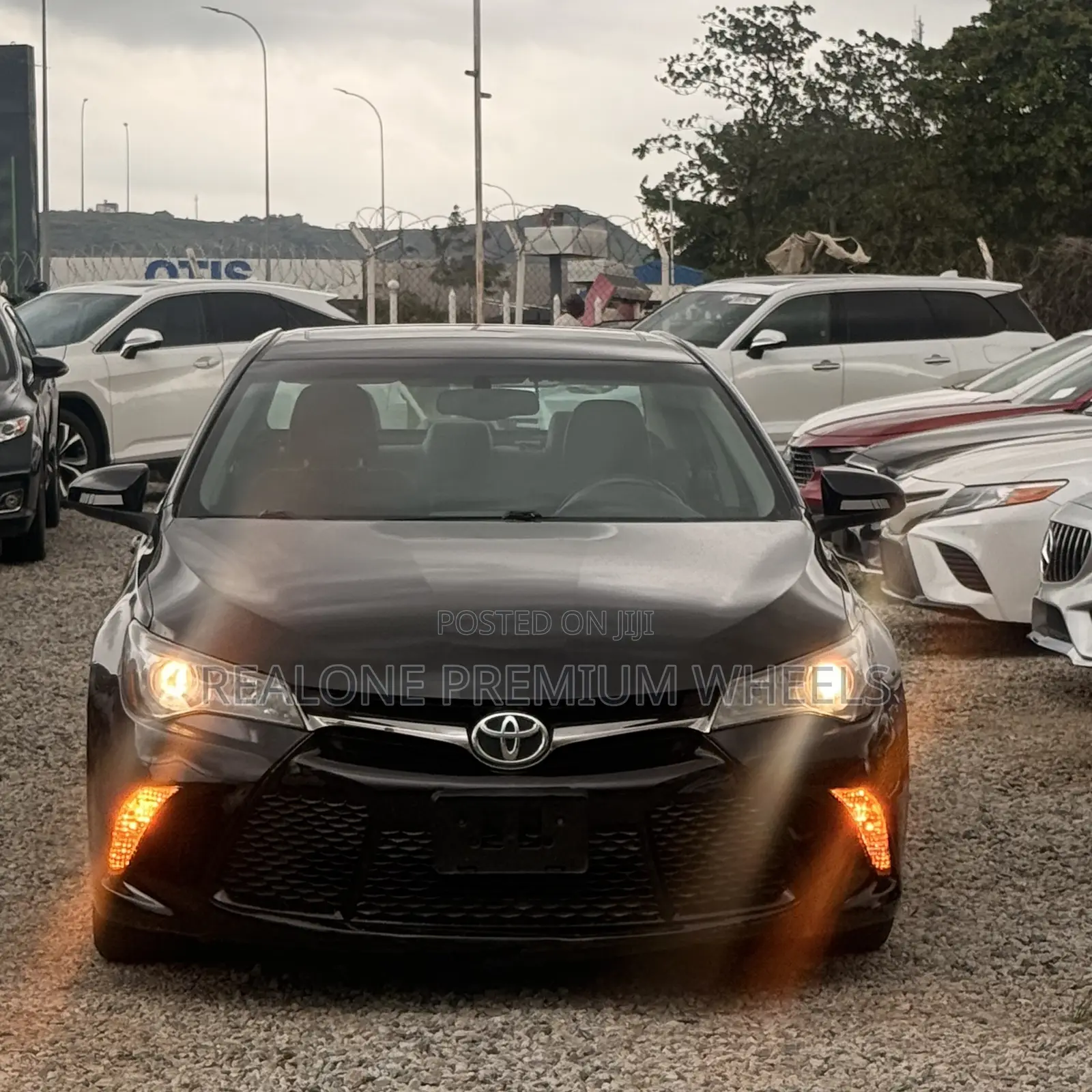 Toyota Camry SE 4dr Sedan (2.5L 4cyl 6A) 2017 Black