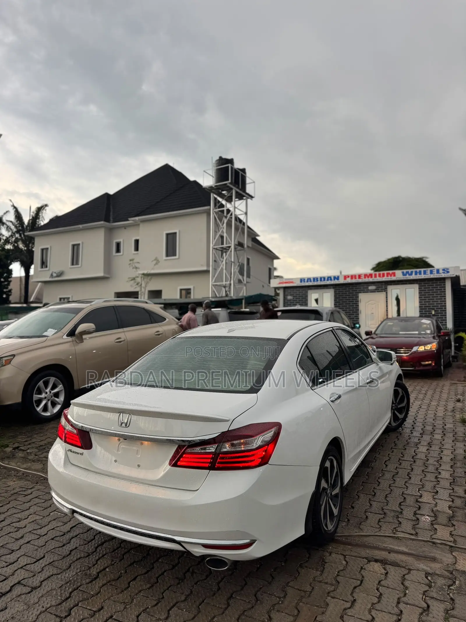 Honda Accord EX-L 4dr Sedan FWD (2.4L 4cyl 2A) 2017 White