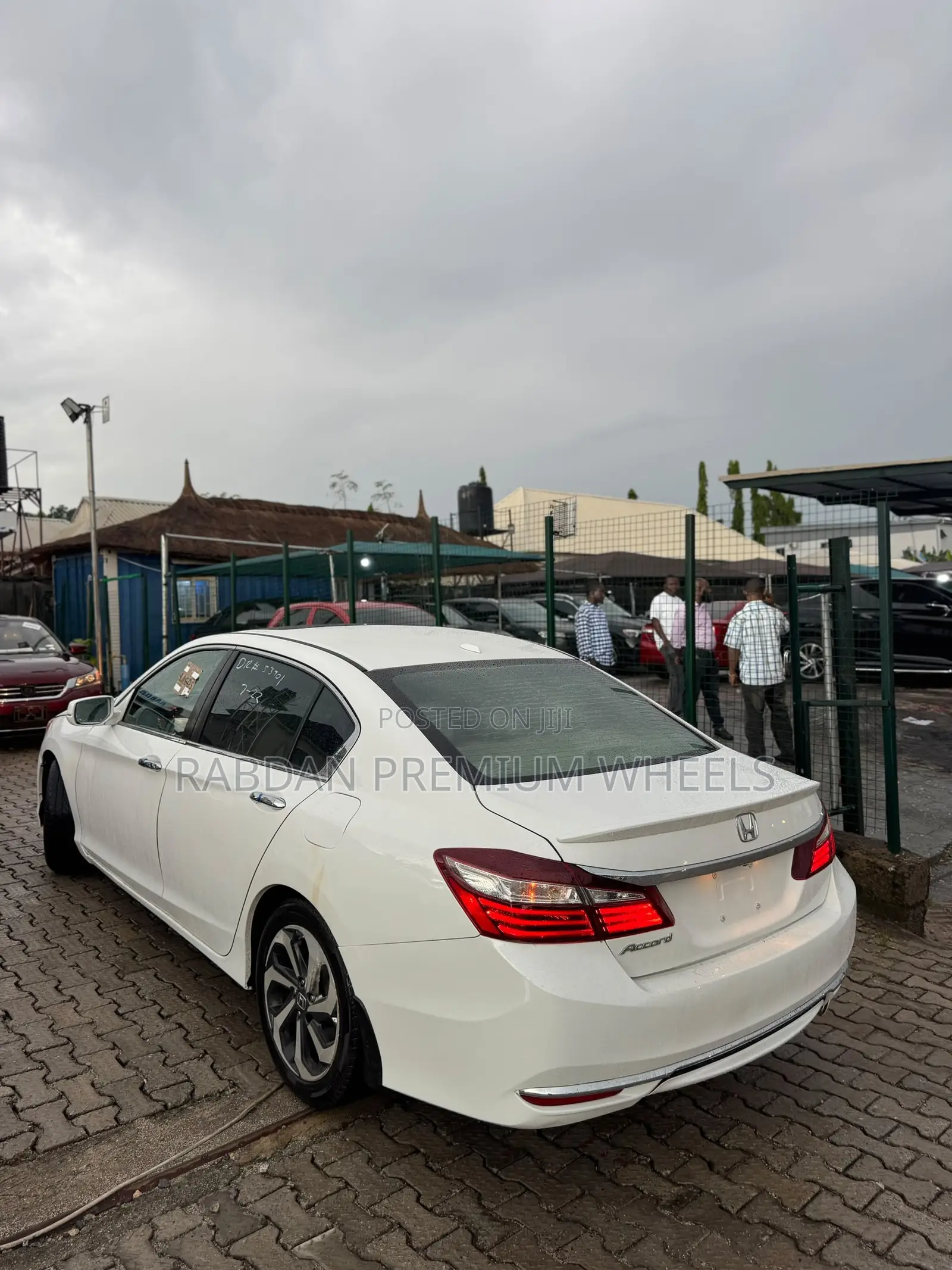 Honda Accord EX-L 4dr Sedan FWD (2.4L 4cyl 2A) 2017 White