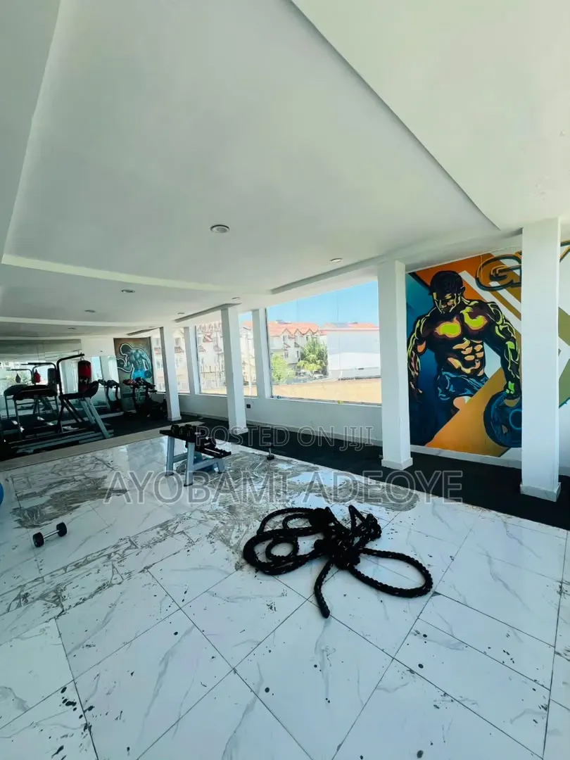 4bdrm Duplex in De Castle Max Estate, Chevron for rent
