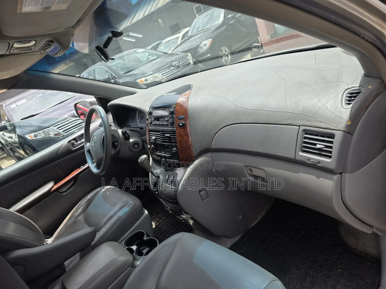Toyota Sienna XLE AWD 2006 Gray