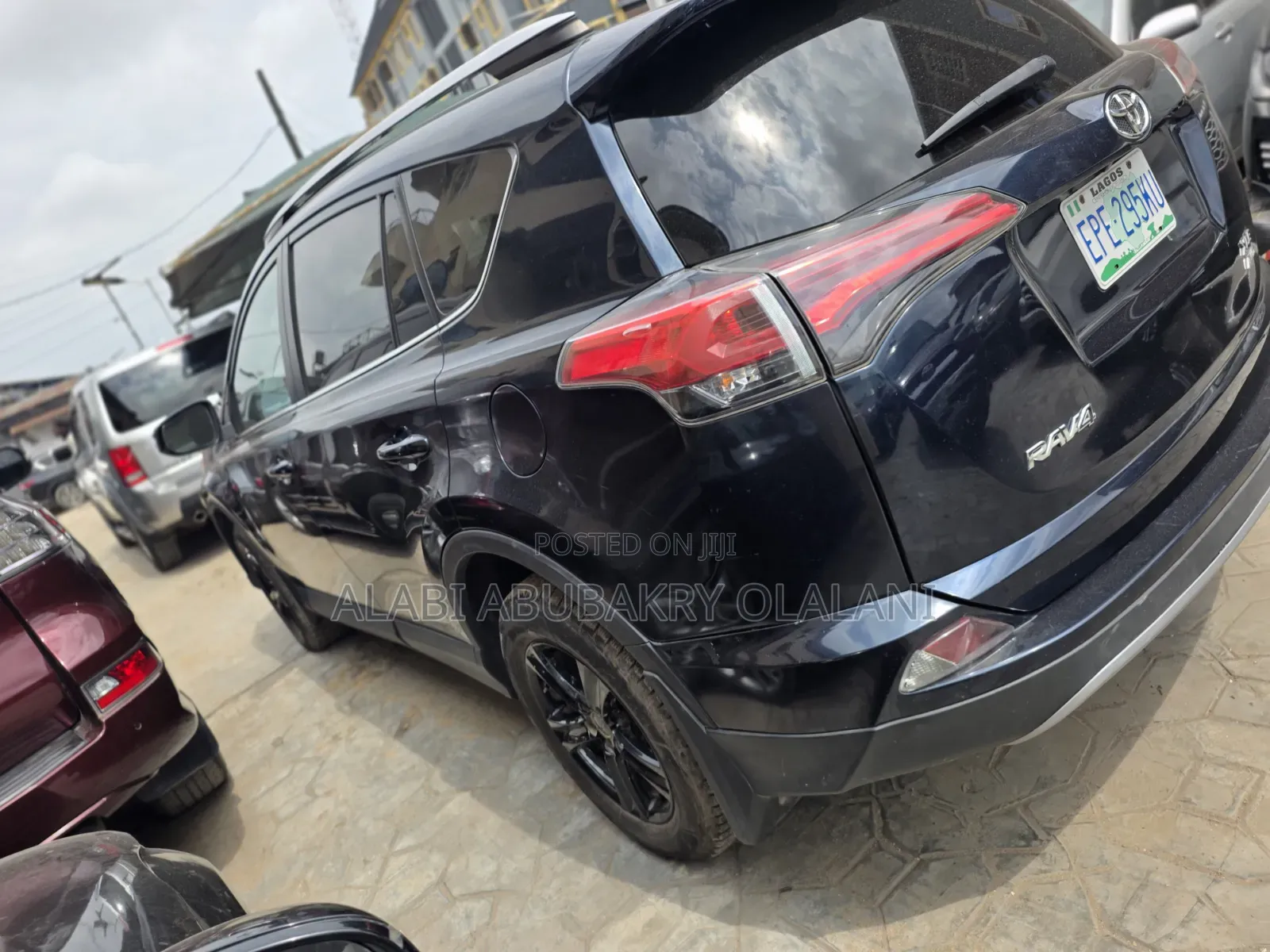 Toyota RAV4 2016 Blue
