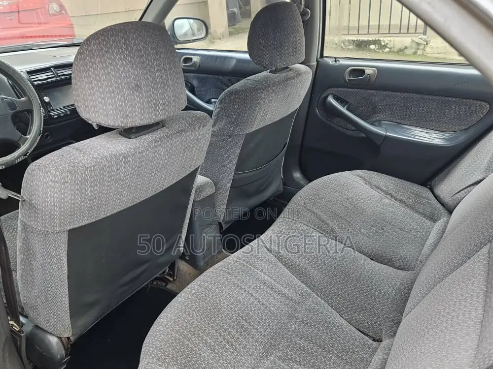 Honda Civic LX 2dr Coupe (1.7L 4cyl 5M) 2001 Silver