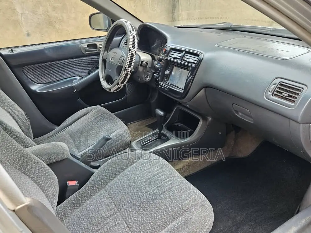 Honda Civic LX 2dr Coupe (1.7L 4cyl 5M) 2001 Silver