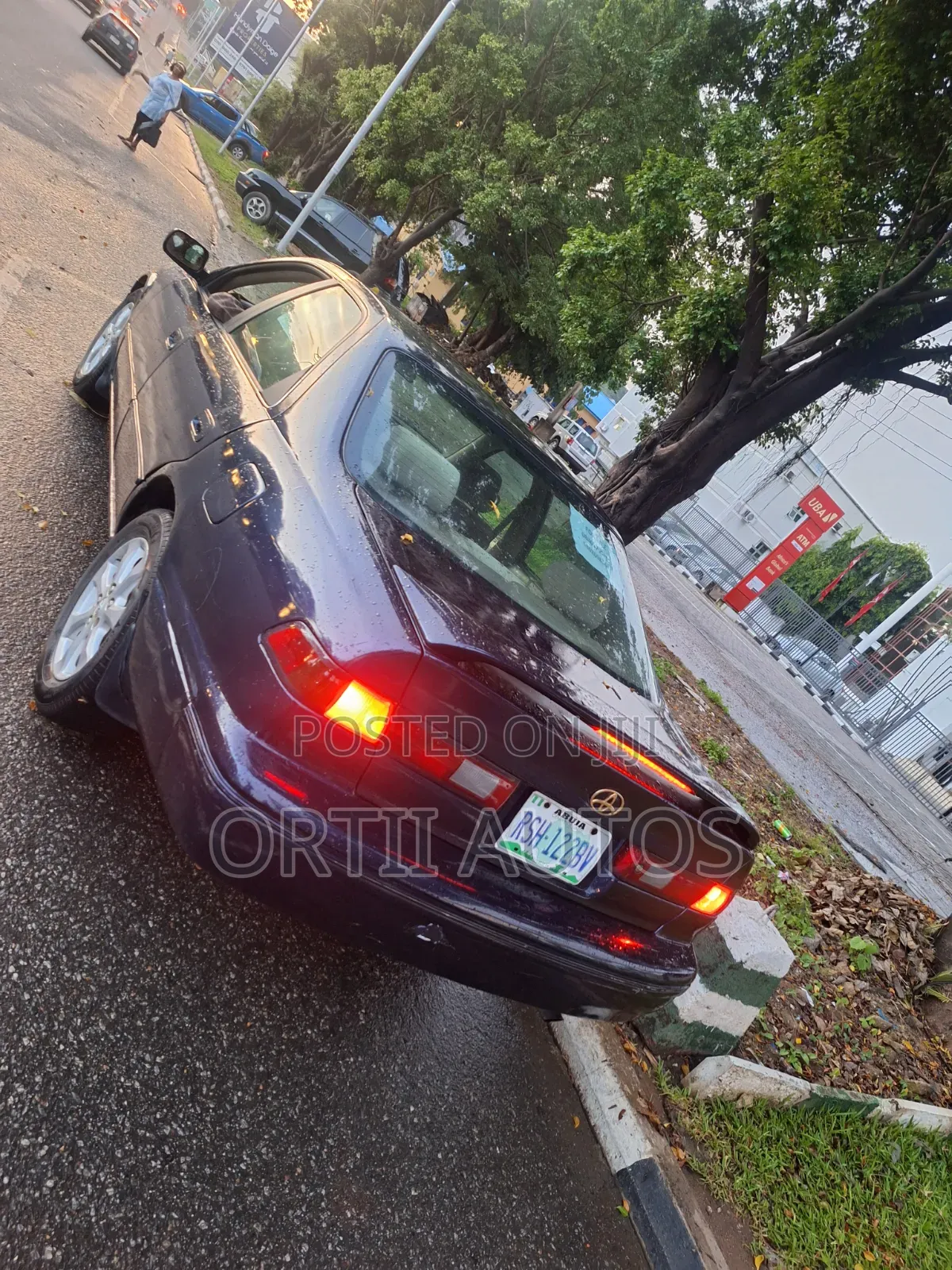 Toyota Camry 2001 Blue