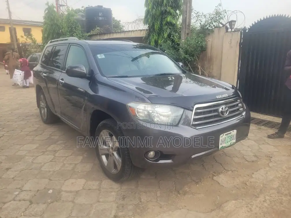 Toyota Highlander 4x4 2007 Gray