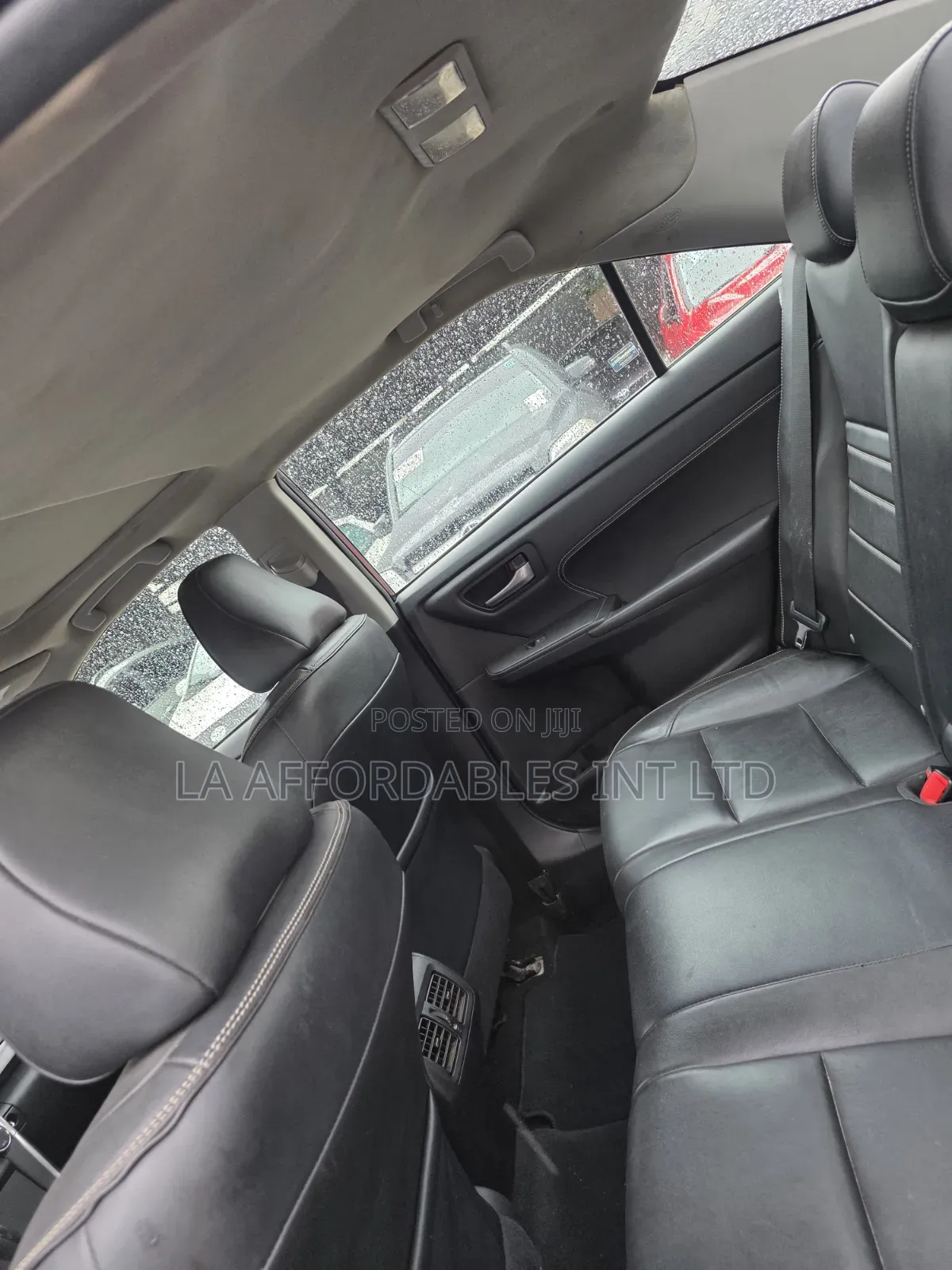 Toyota Camry XLE 4dr Sedan (3.5L 6cyl 6A) 2015 Gold