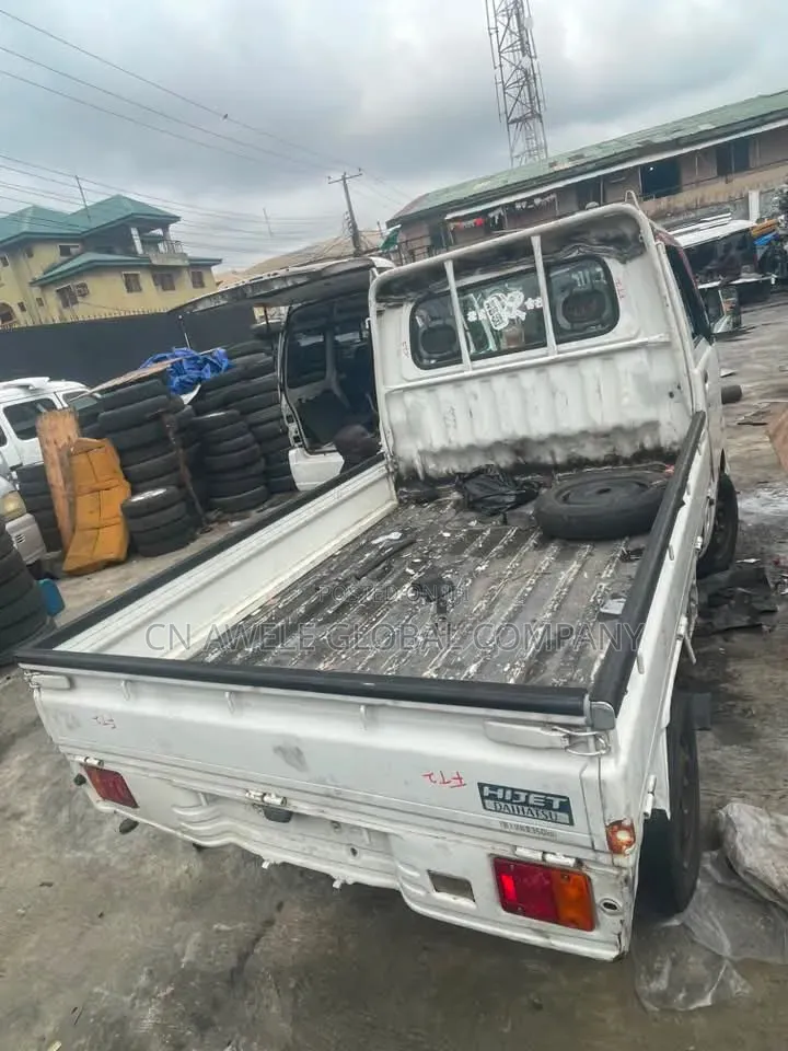Mini Truck Hijet . ( Korokpe )