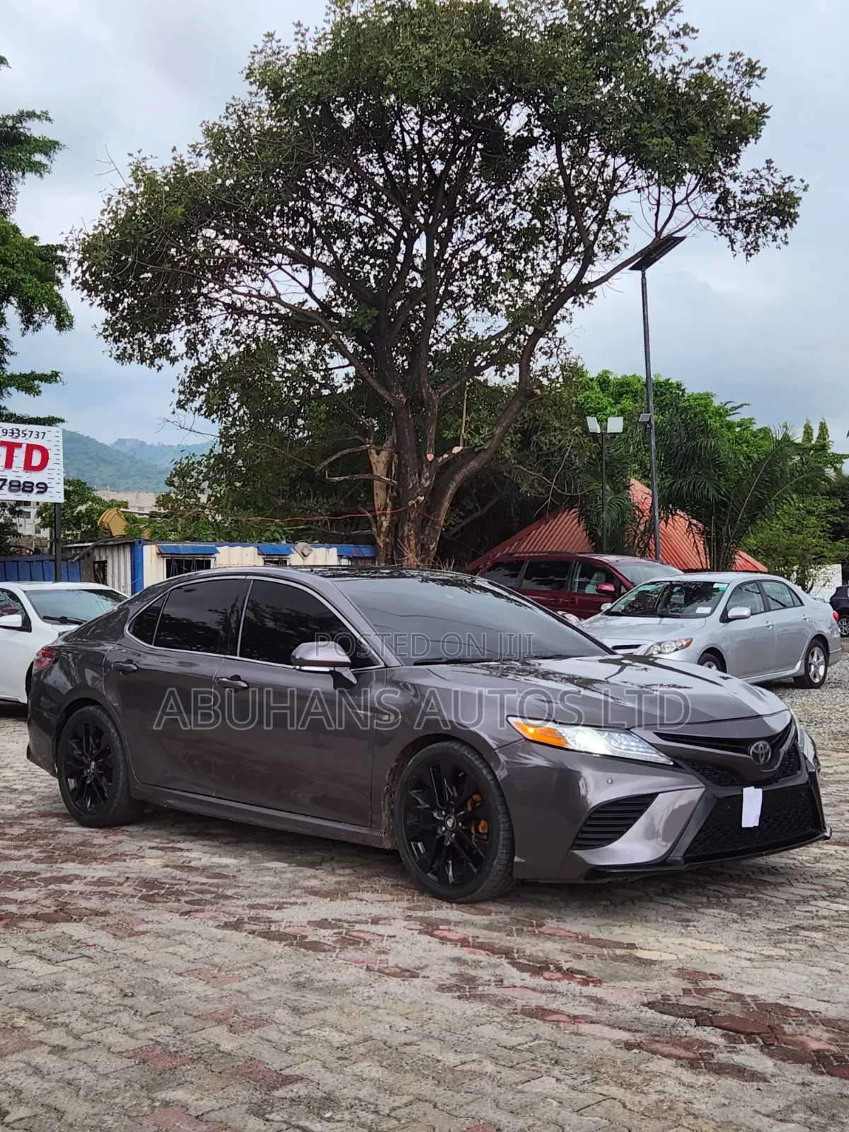 Toyota Camry XSE V6 FWD (3.5L 6cyl 8AM) 2018 Gray