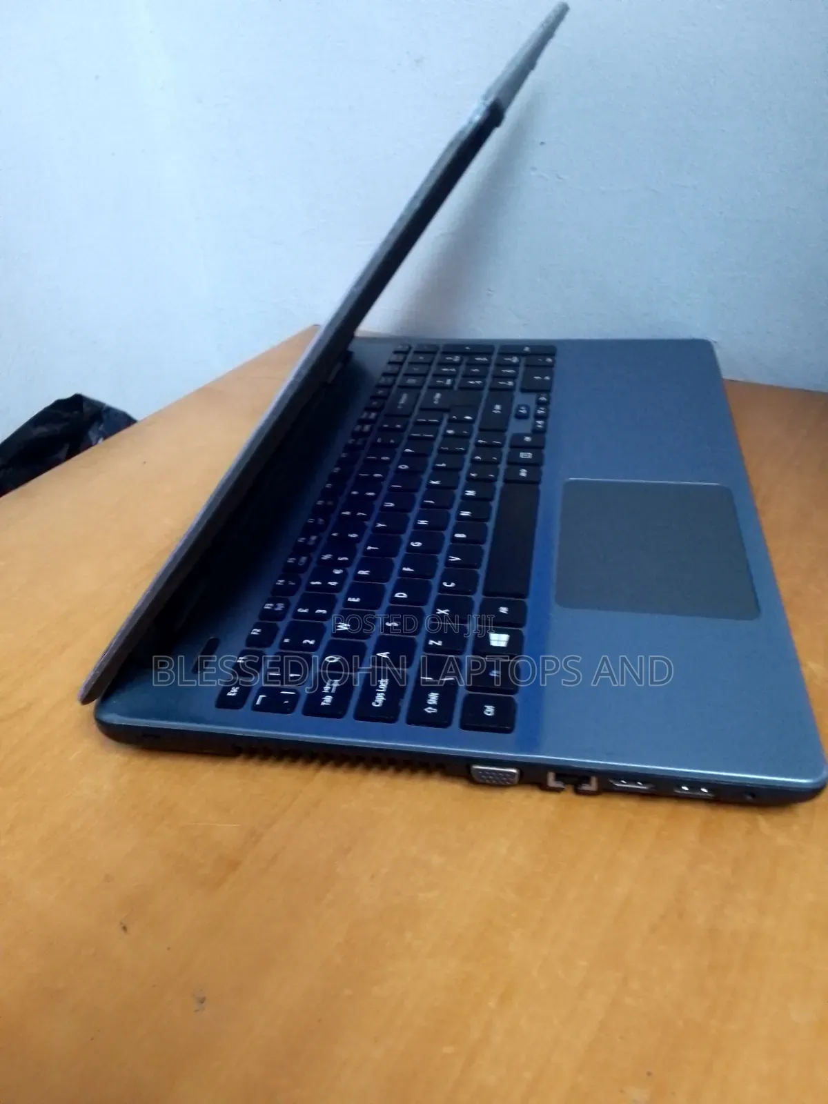 Laptop Acer Aspire E5-571 8GB Intel Core i3 HDD 320GB