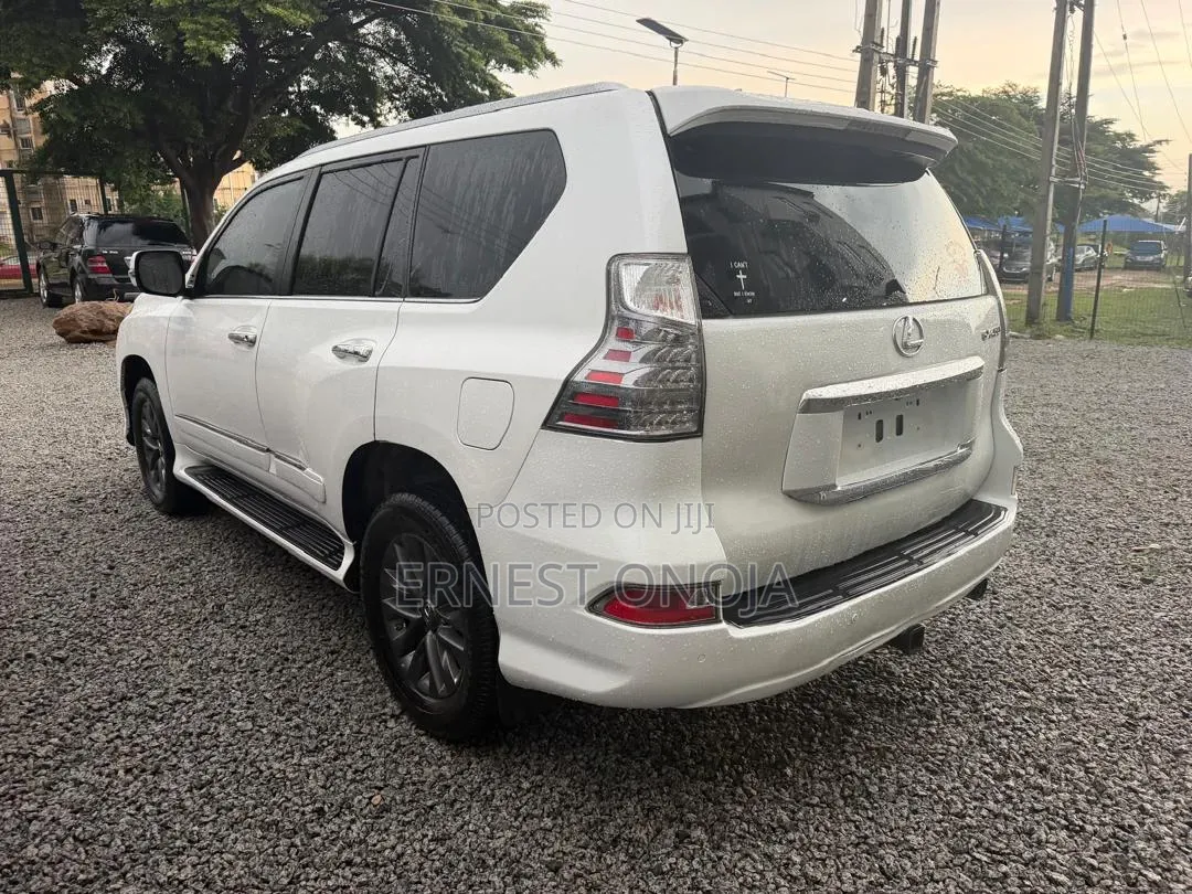 Lexus GX 460 Luxury 2016 White