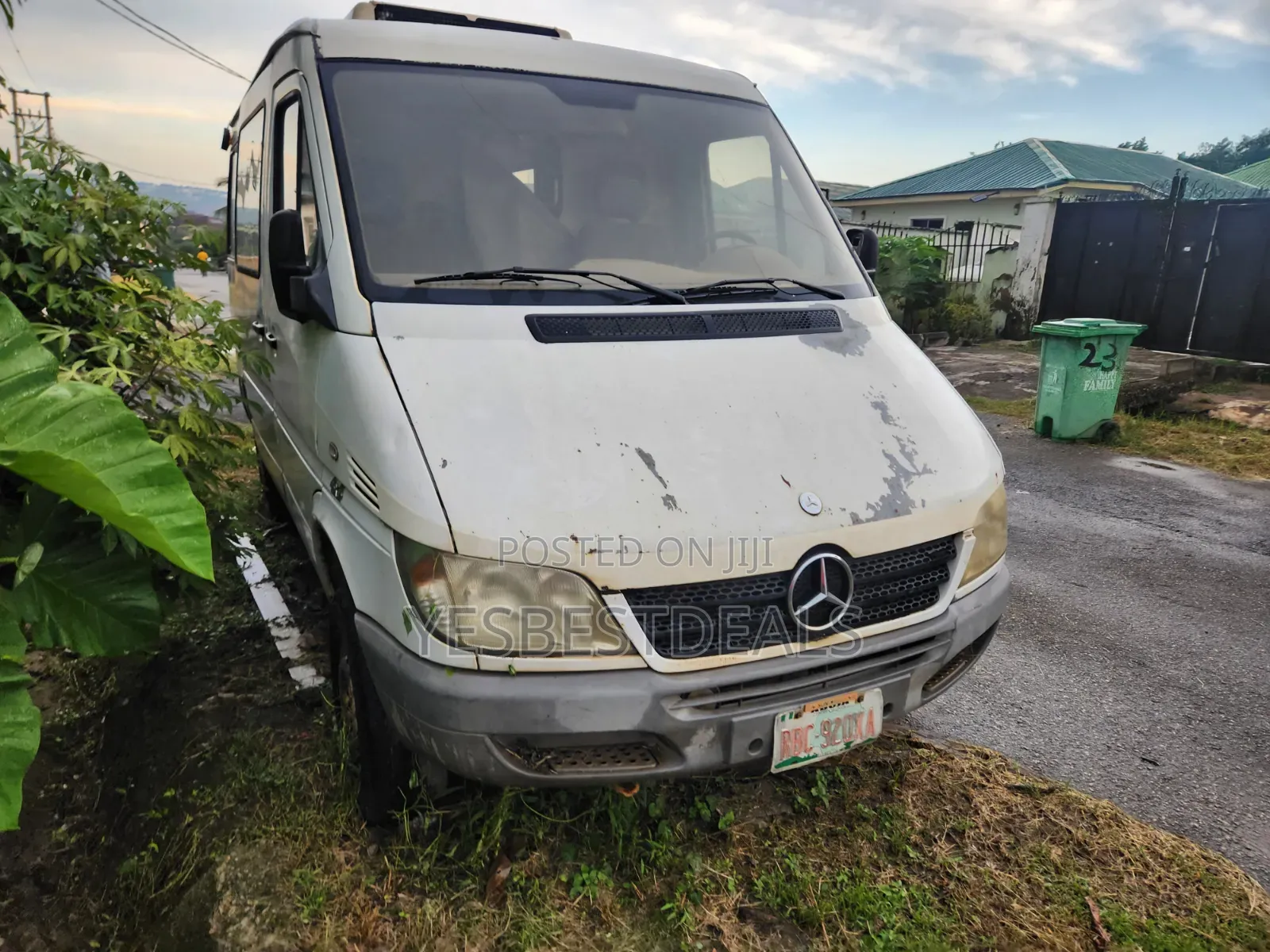 Mercedes-Benz Sprinter 2005 White