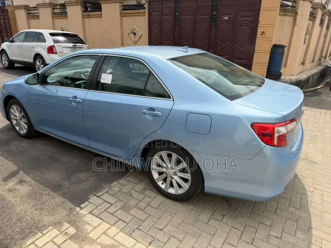 Toyota Camry 2012 Blue