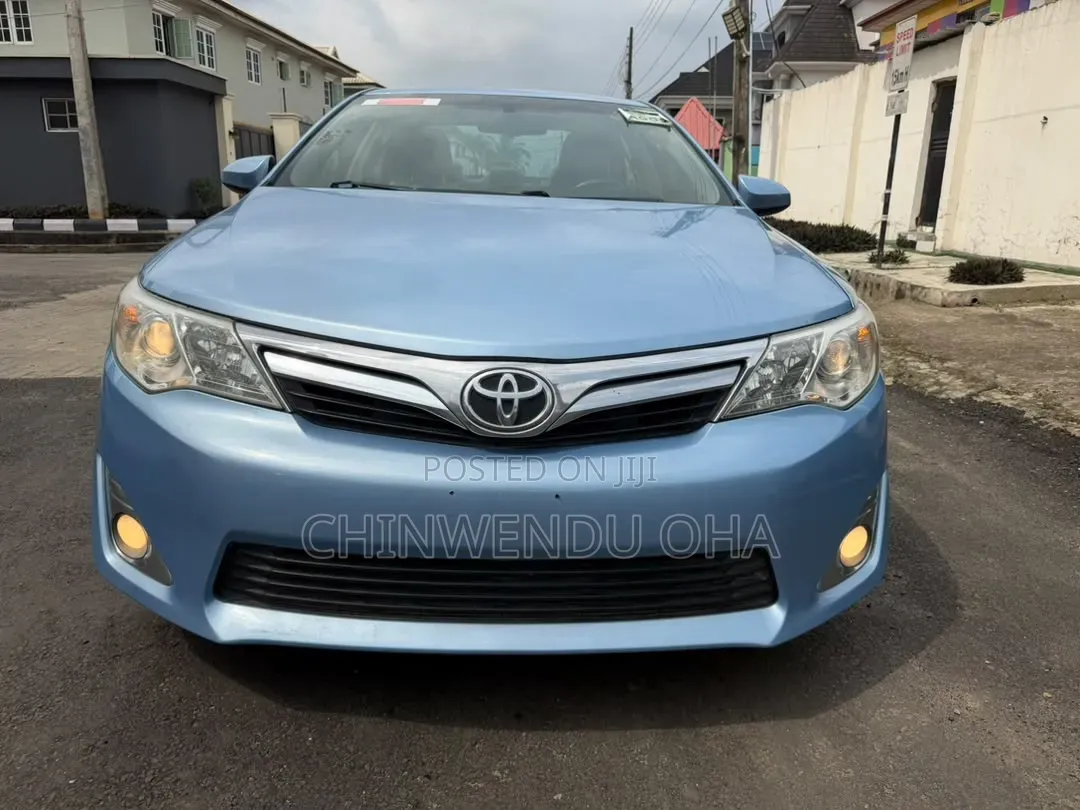 Toyota Camry 2012 Blue