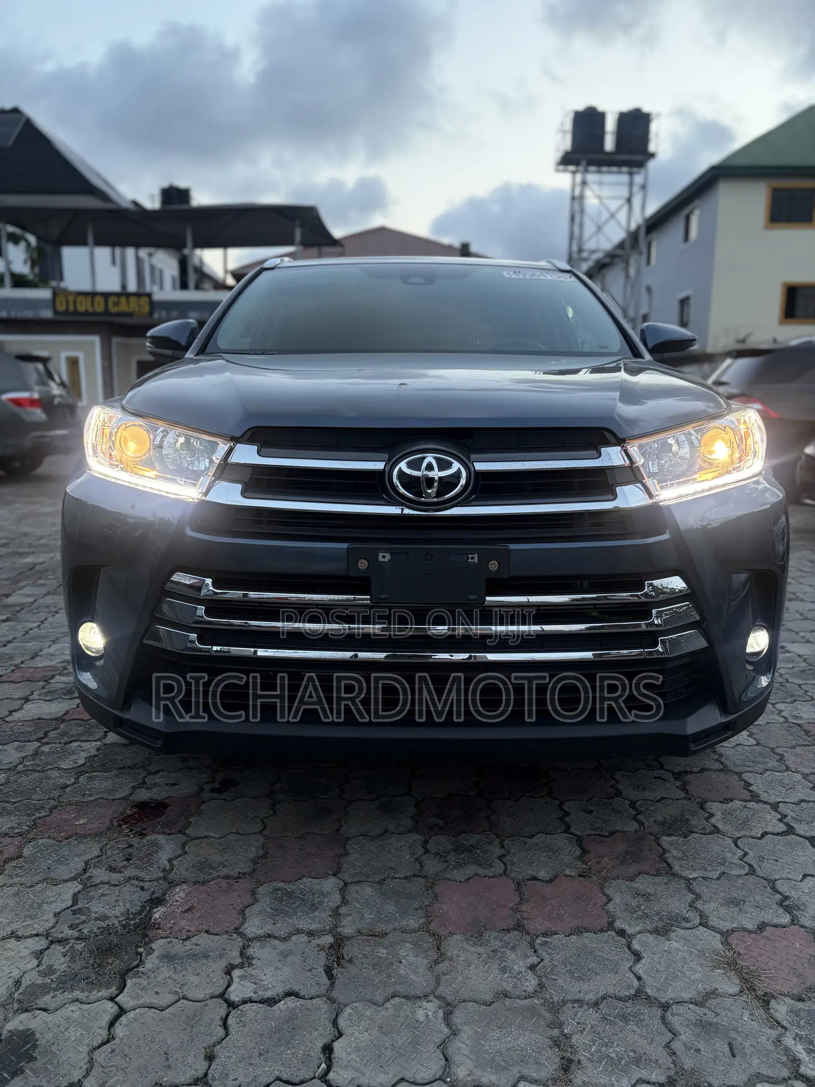 Toyota Highlander Limited 2019 Blue