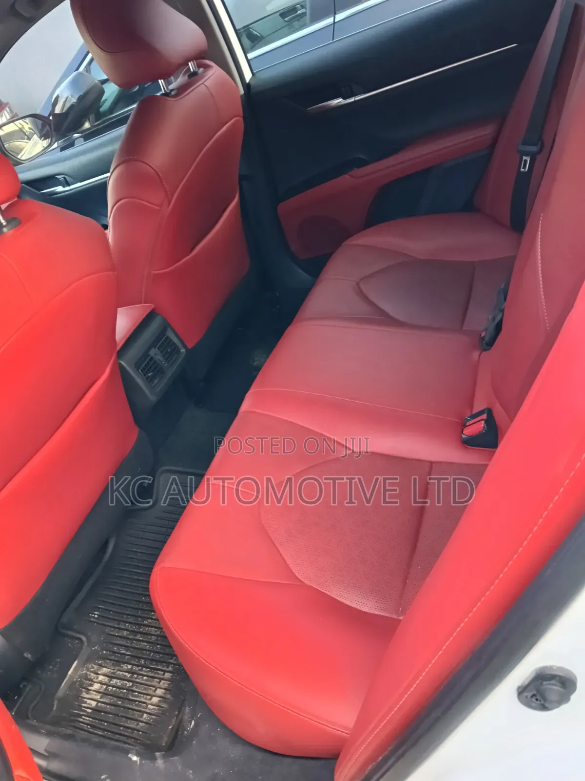 Toyota Camry 2020 White