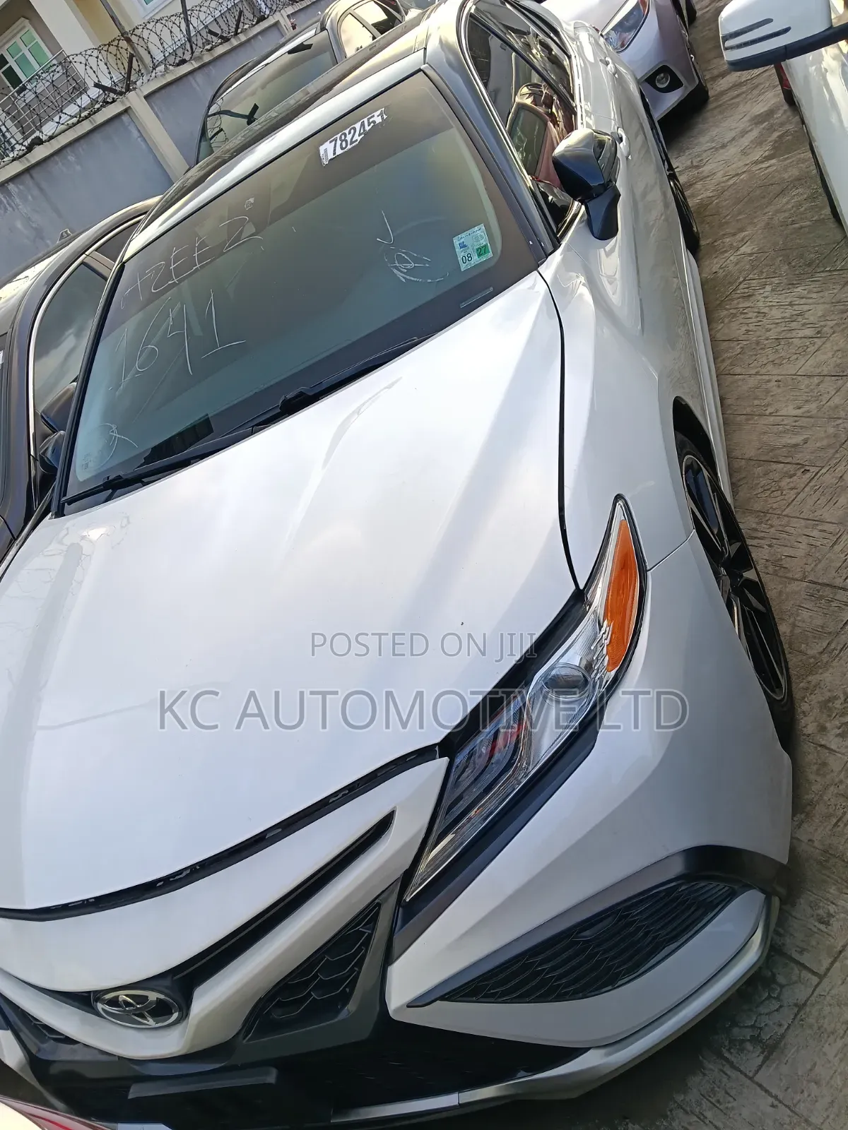 Toyota Camry 2020 White