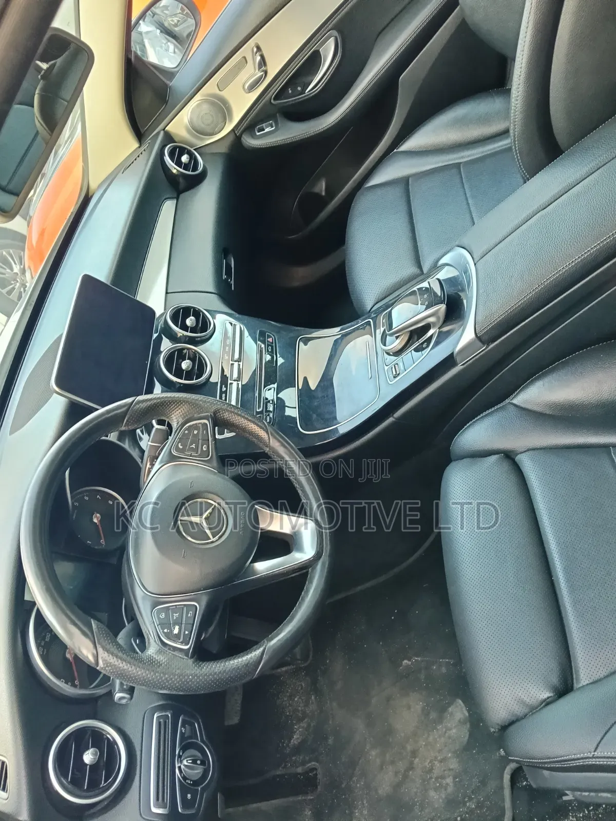 Mercedes-Benz C300 2016 Silver