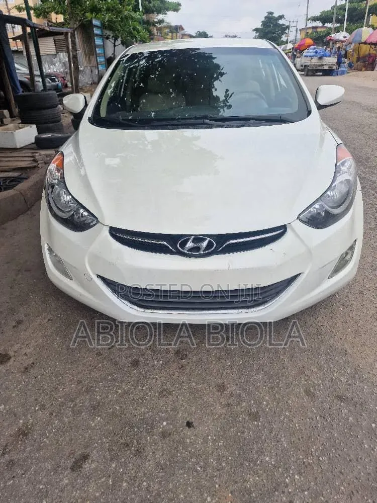 Hyundai Elantra Limited 2012 White