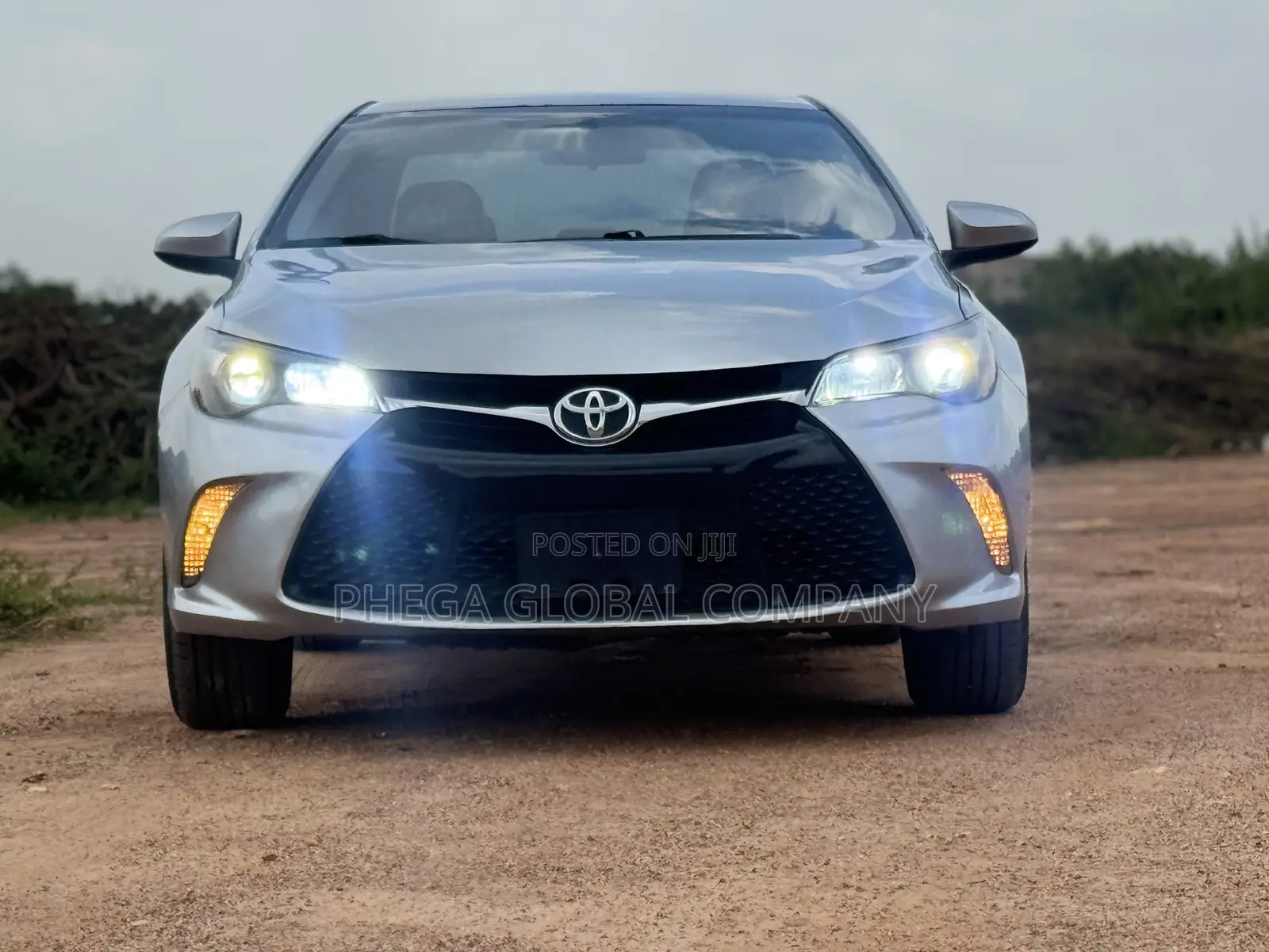 Toyota Camry SE 4dr Sedan (2.5L 4cyl 6A) 2017 Silver