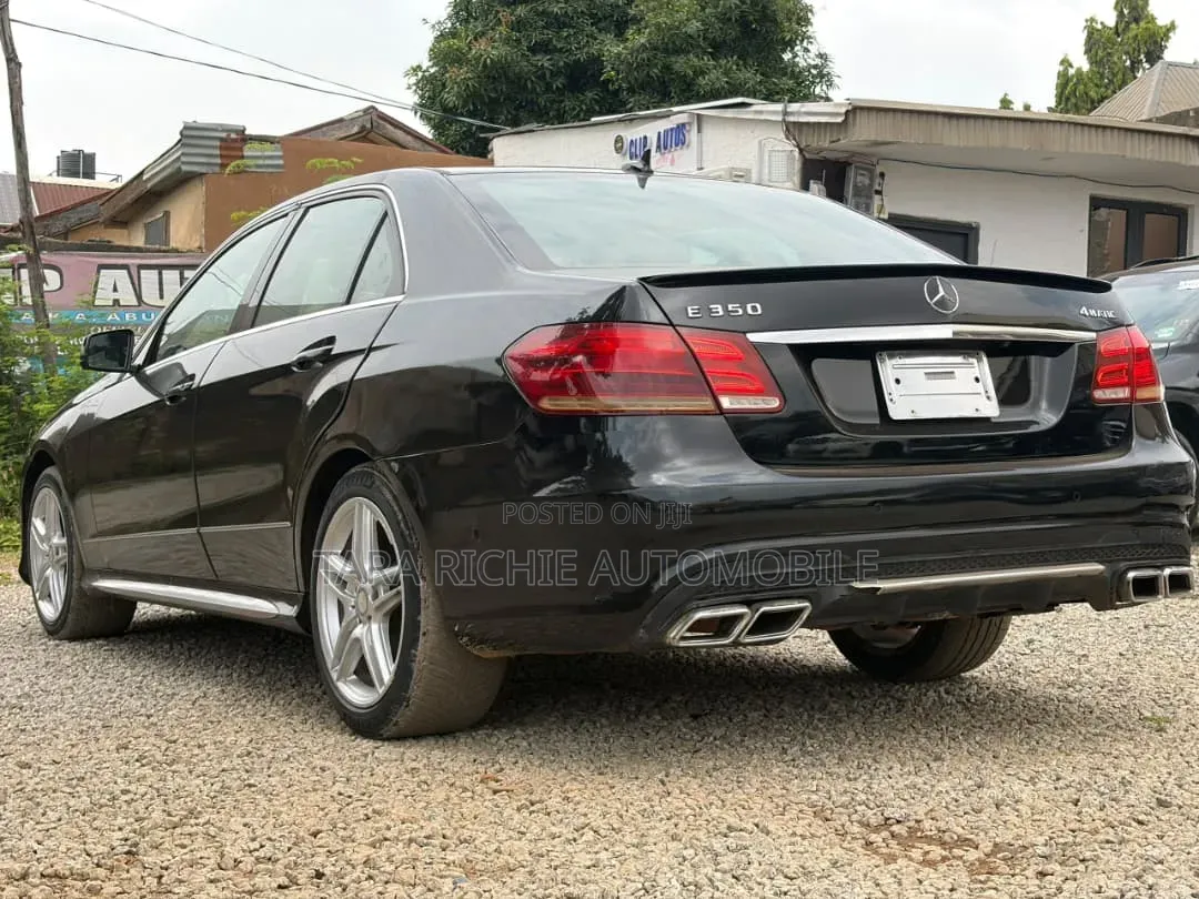 Mercedes-Benz E350 2011 Black
