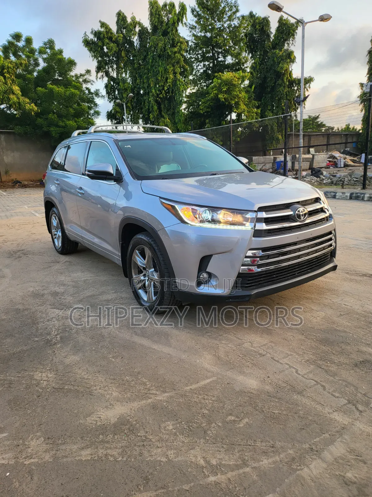 Toyota Highlander Limited V6 4x4 (3.5L 6cyl 6A) 2016 Silver