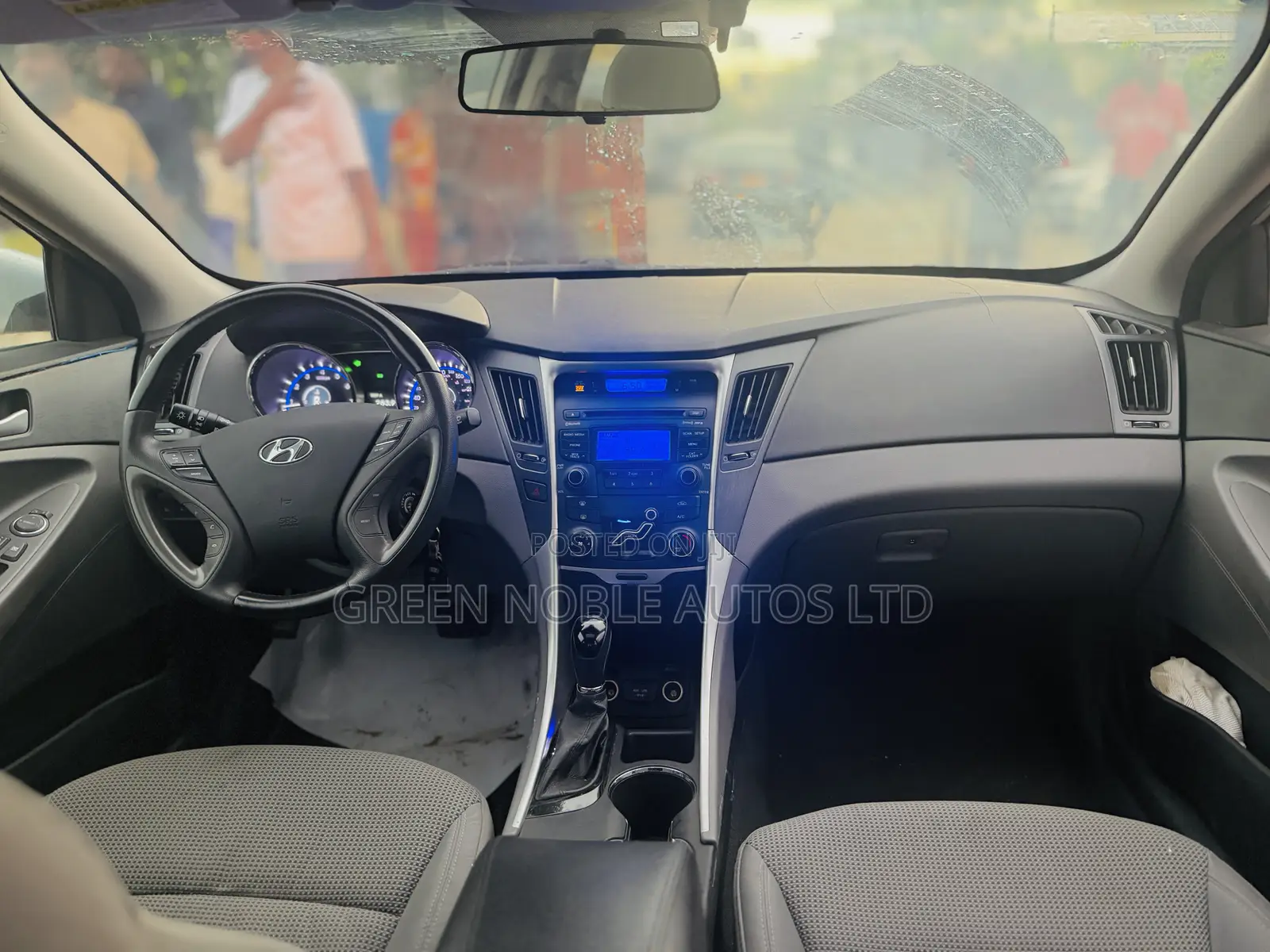 Hyundai Sonata Limited 2.0T Sedan (2.0L 4cyl 6A) 2013 Silver