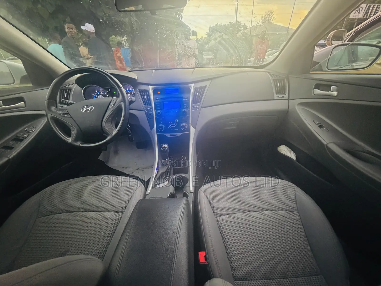 Hyundai Sonata Limited 2.0T Sedan (2.0L 4cyl 6A) 2013 Silver