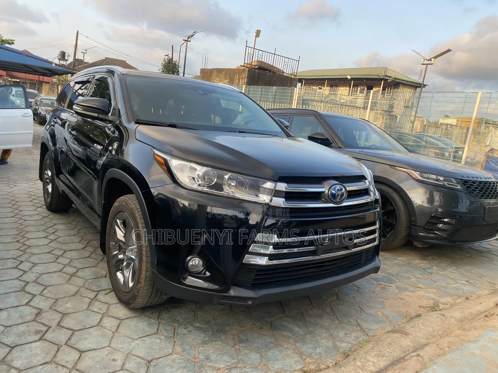 Toyota Highlander Limited Platinum 4x2 V6 (3.5L 6cyl 8A) 2018 Black