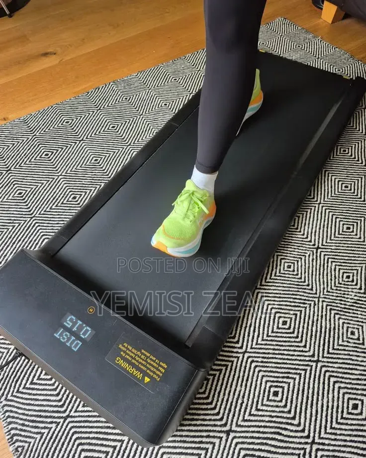 Walking Pad With Bluetooth and Remote Along 130KG User Weight
