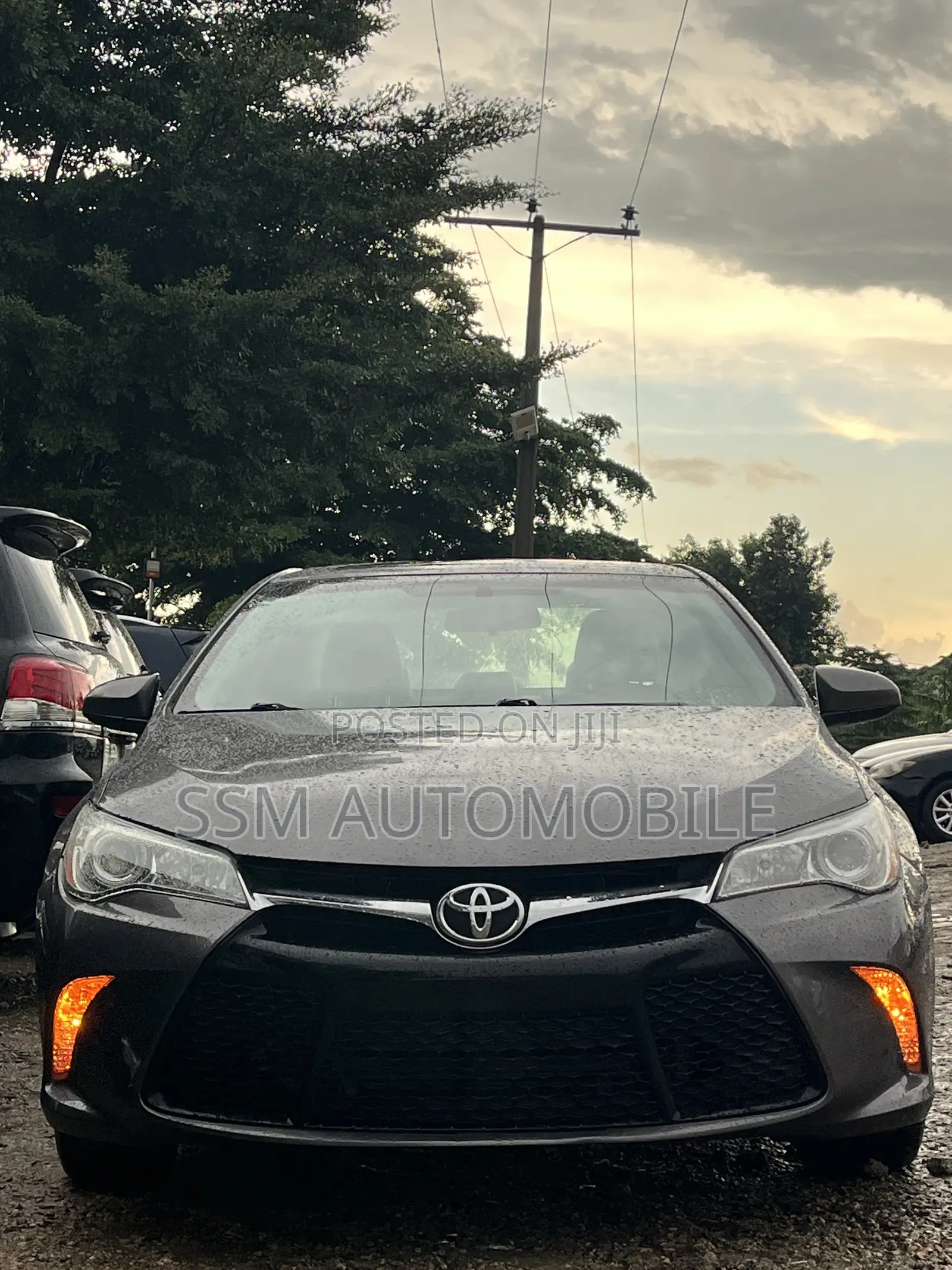 Toyota Camry SE 4dr Sedan (2.5L 4cyl 6A) 2015 Gray