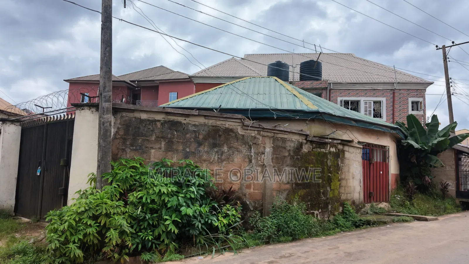 3bdrm Bungalow in Agbama Housing, Umuahia for sale