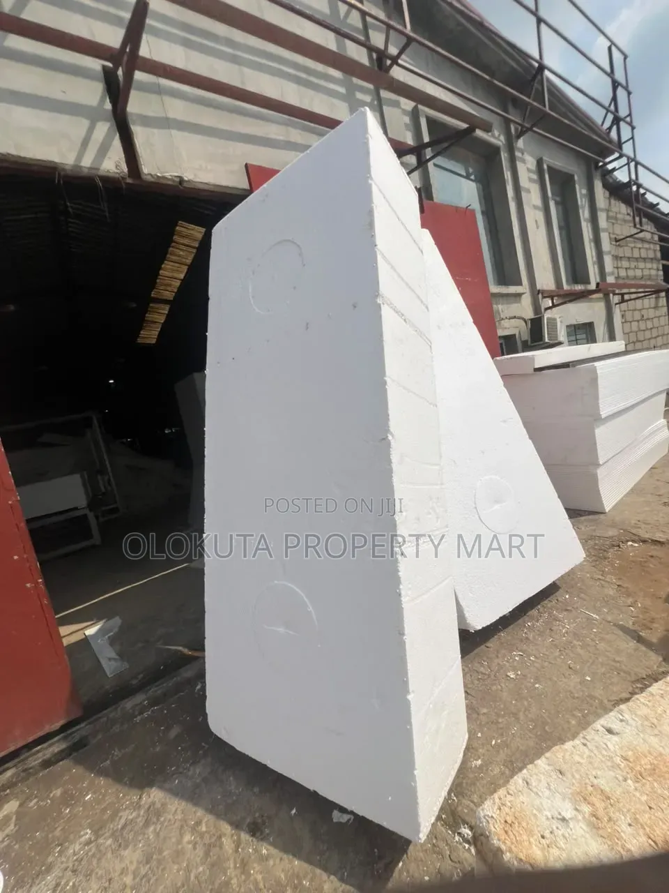 Polystyrene Board and Parapet