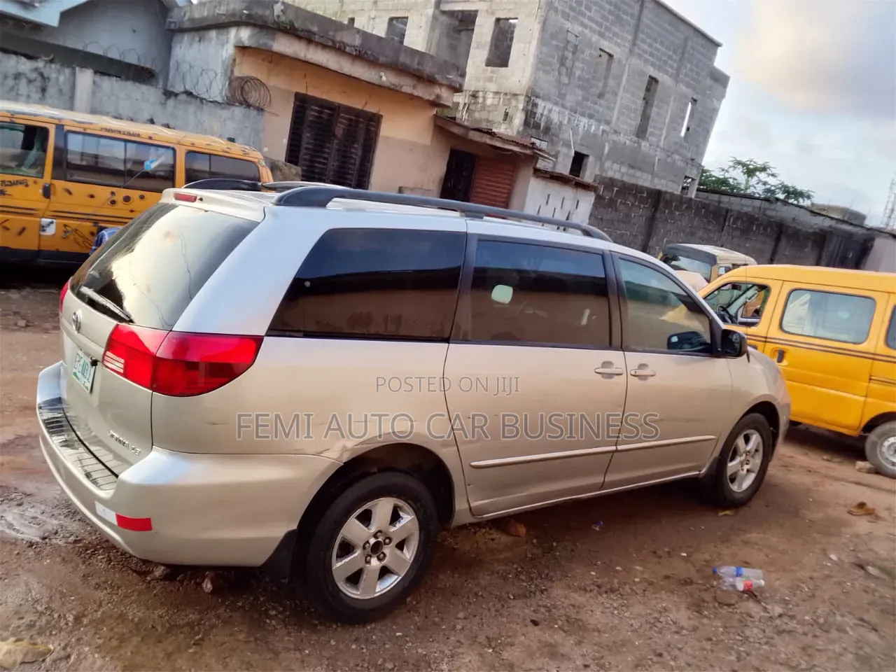 Toyota Sienna 2005 Gold